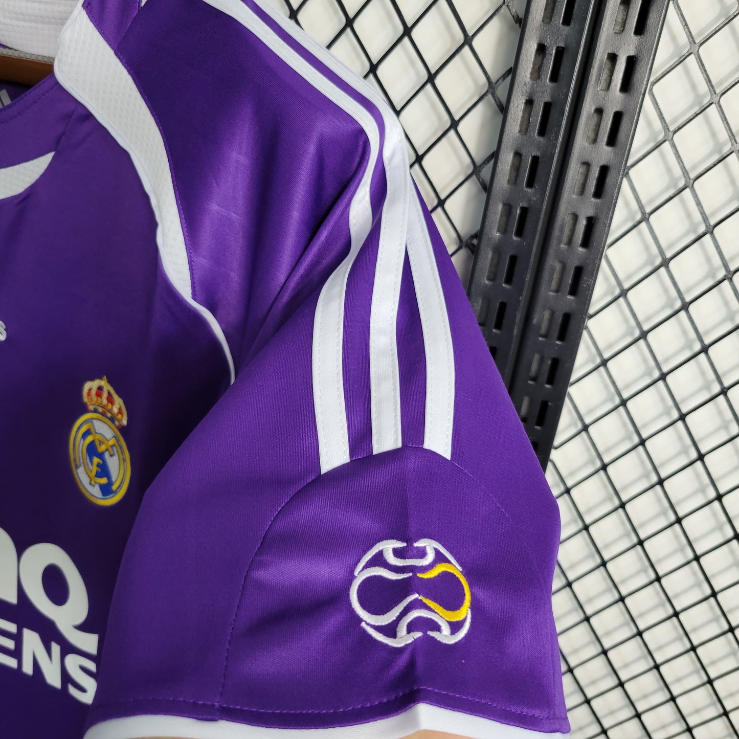 Camisa Retrô do Real Madrid Third 2006