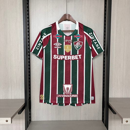 Camisa do Fluminense Titular 2024/2025 Todos os Patrocinadores e Patch Campeão Libertadores