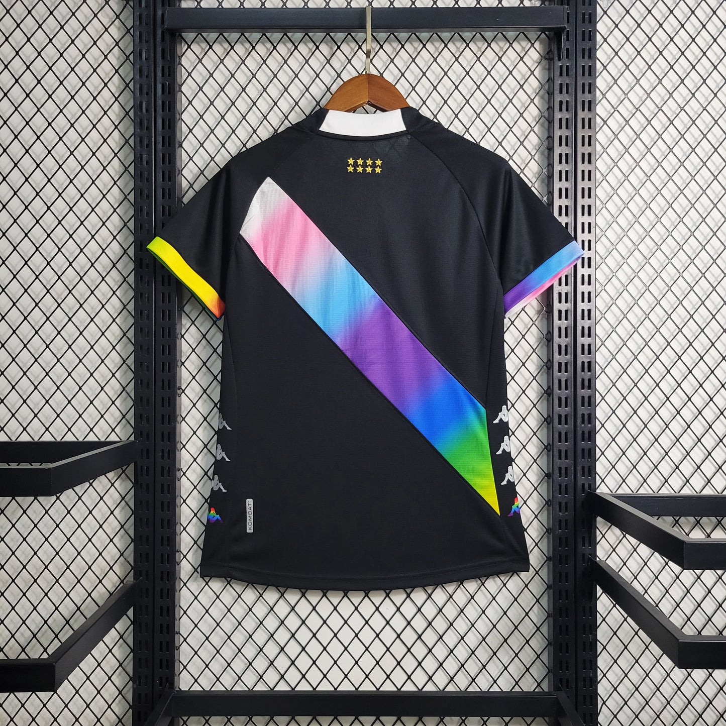 Camisa Feminina do Vasco LGBTQIAPN+ 2023