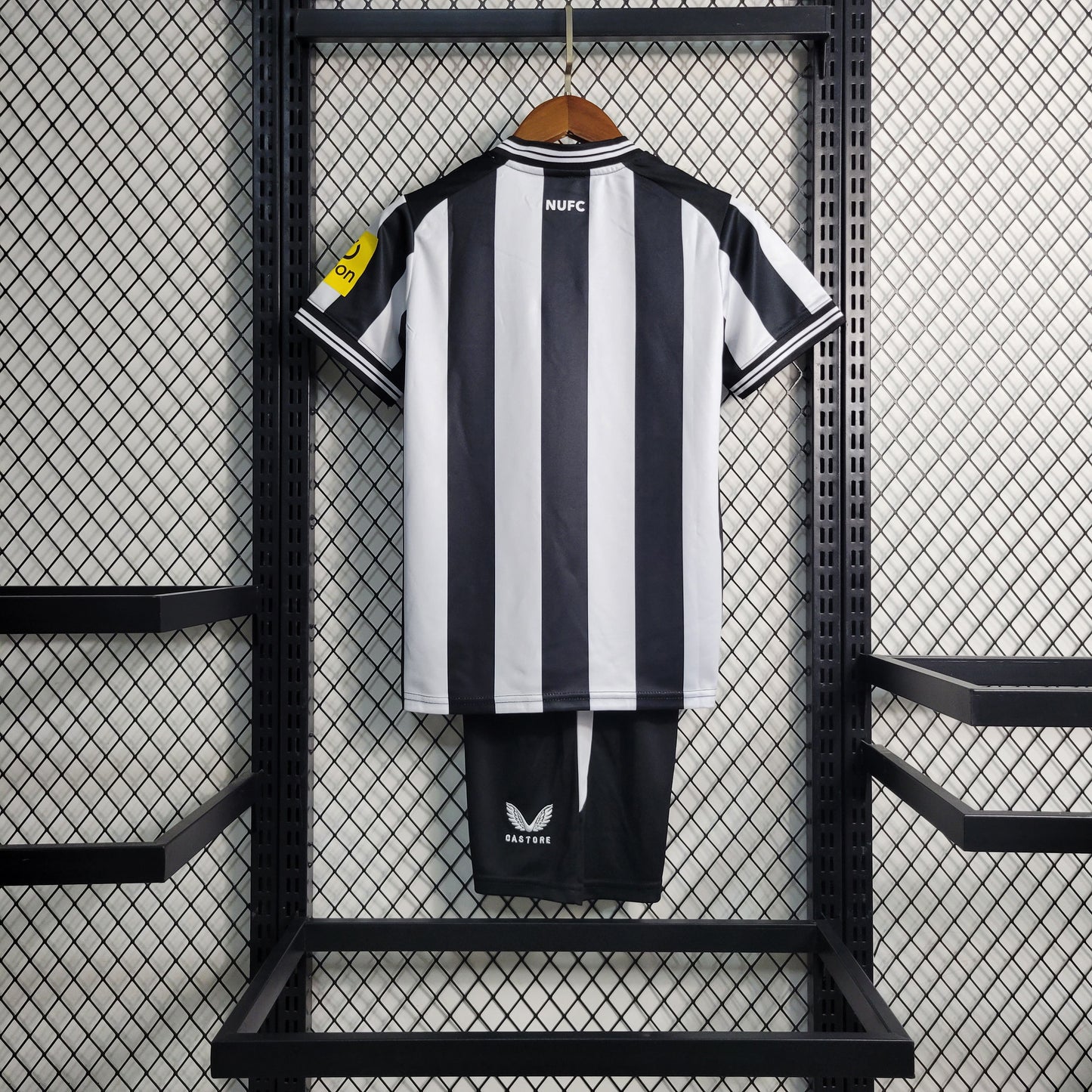 Kit Infantil do Newcastle Titular 2023/2024