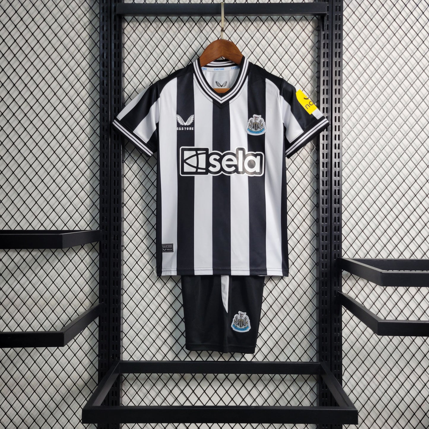 Kit Infantil do Newcastle Titular 2023/2024