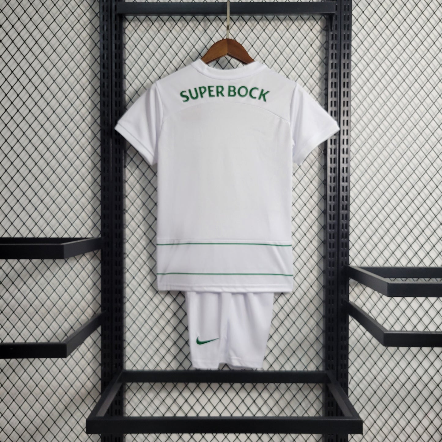 Kit Infantil do Sporting Reserva 2023/2024