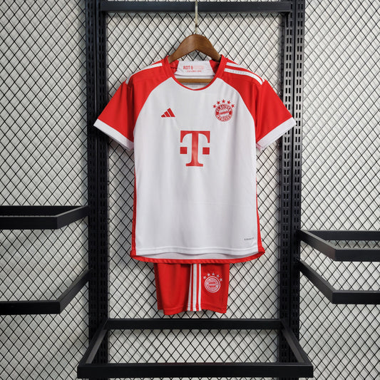 Kit Infantil do Bayern de Munique Titular 2023/2024