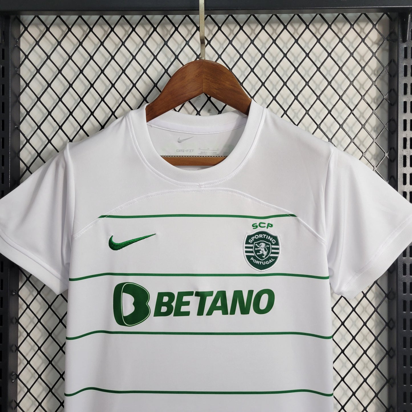 Kit Infantil do Sporting Reserva 2023/2024