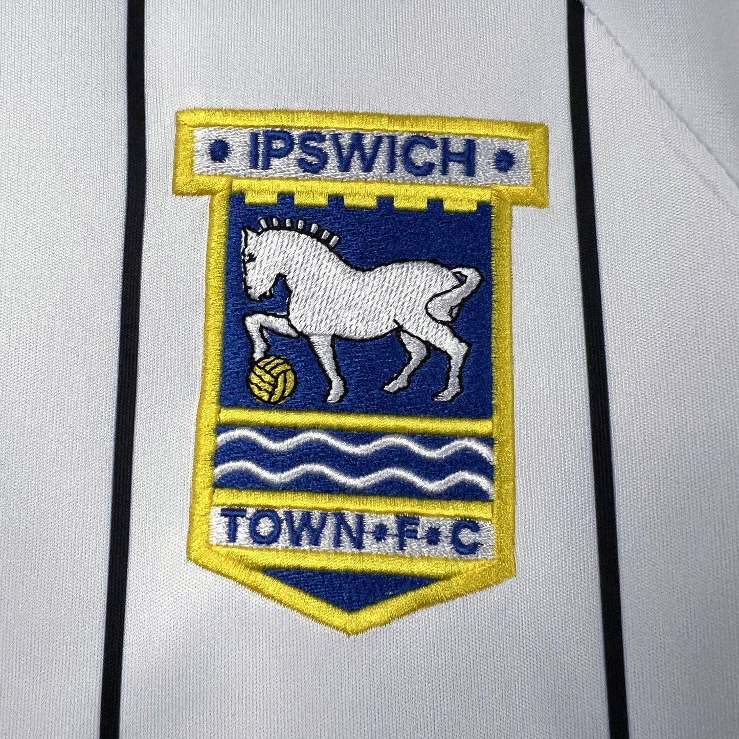 Camisa do Ipswich Third 2023/2024