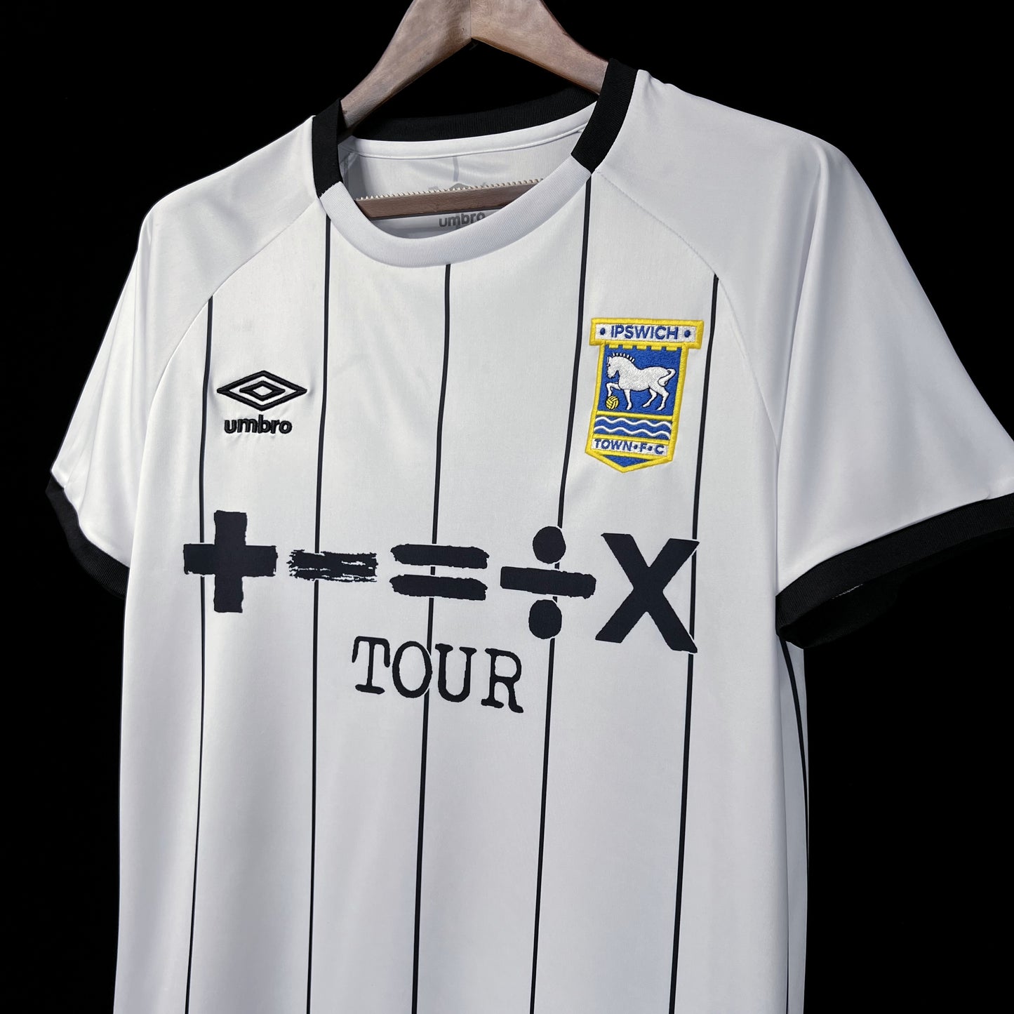 Camisa do Ipswich Third 2023/2024