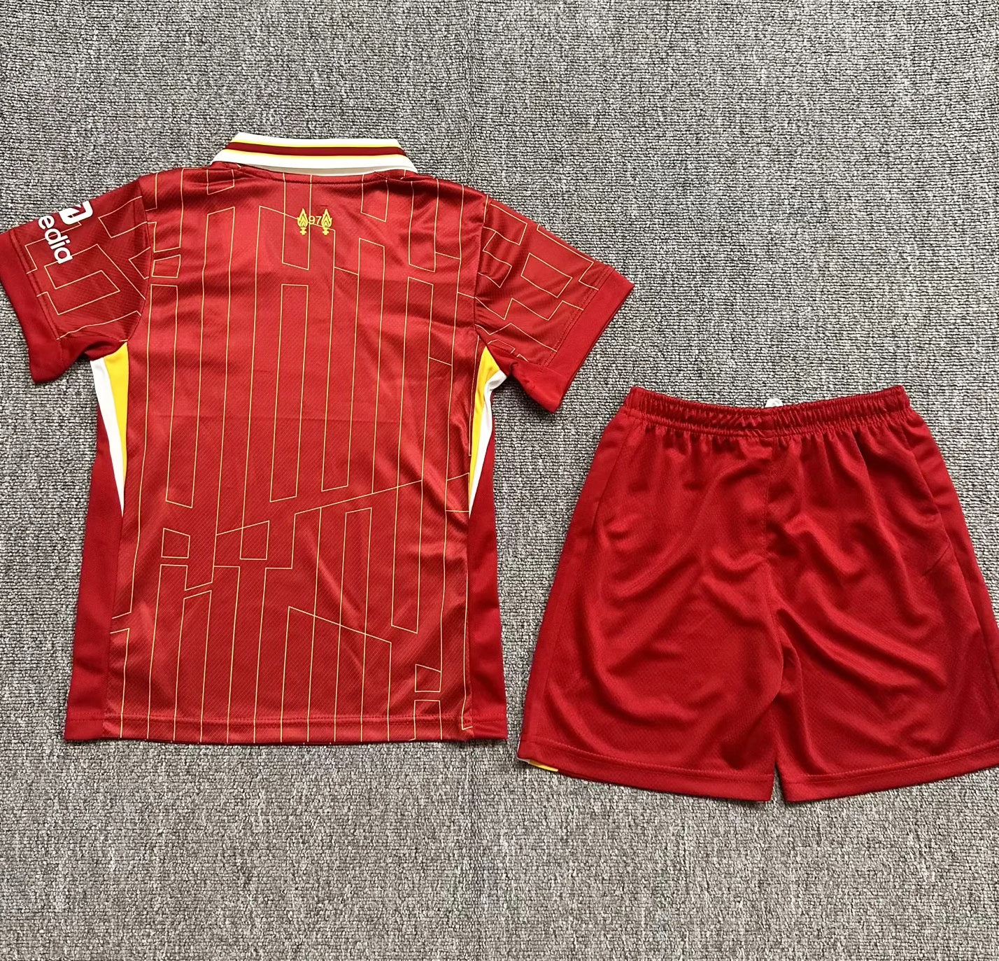 Kit Infantil do Liverpool Titular 2024/2025