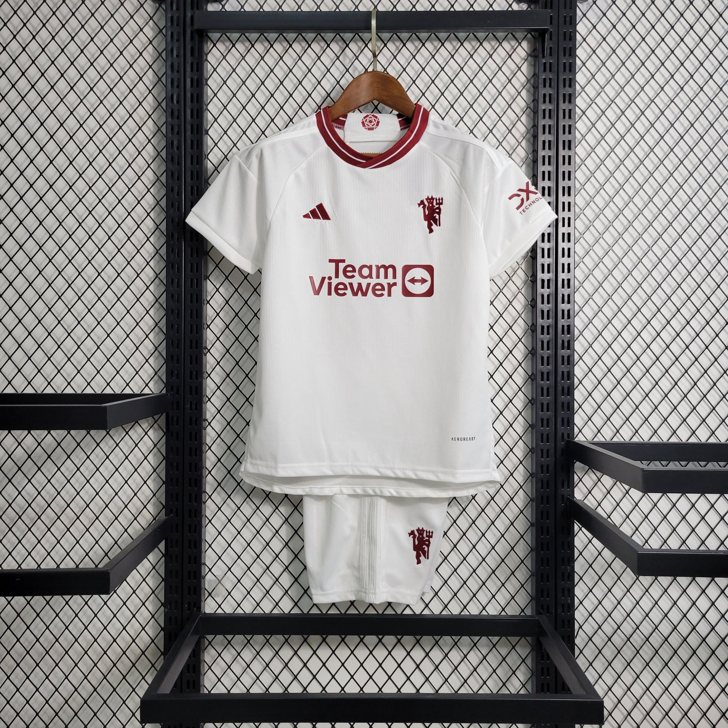 Kit Infantil do Manchester United Third 2023/2024