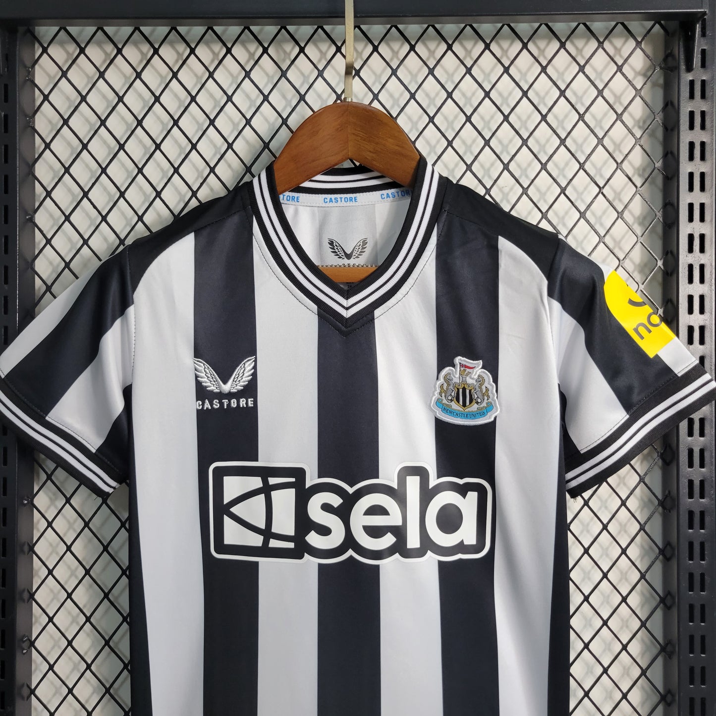 Kit Infantil do Newcastle Titular 2023/2024