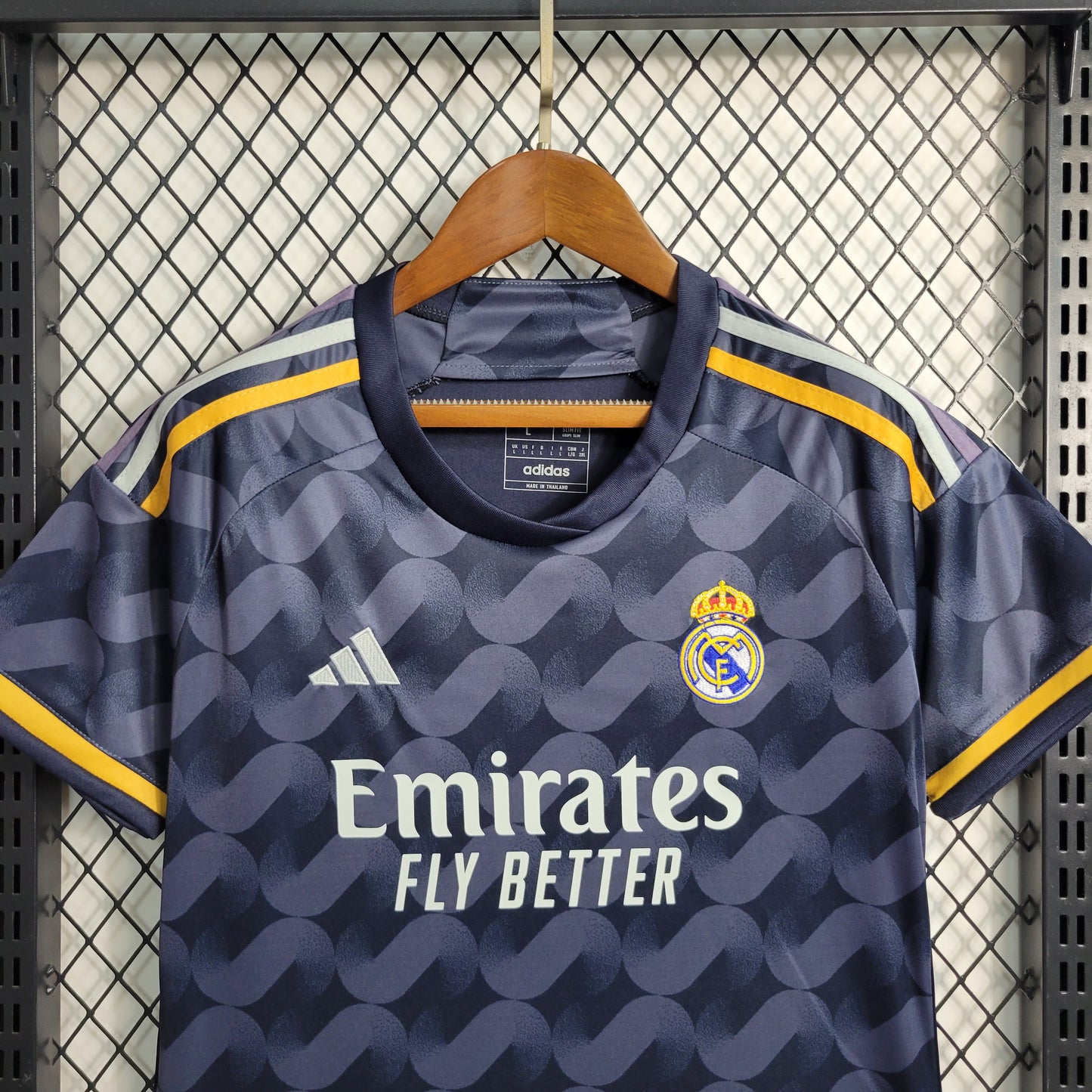 Camisa Feminina do Real Madrid Reserva 2023/2024