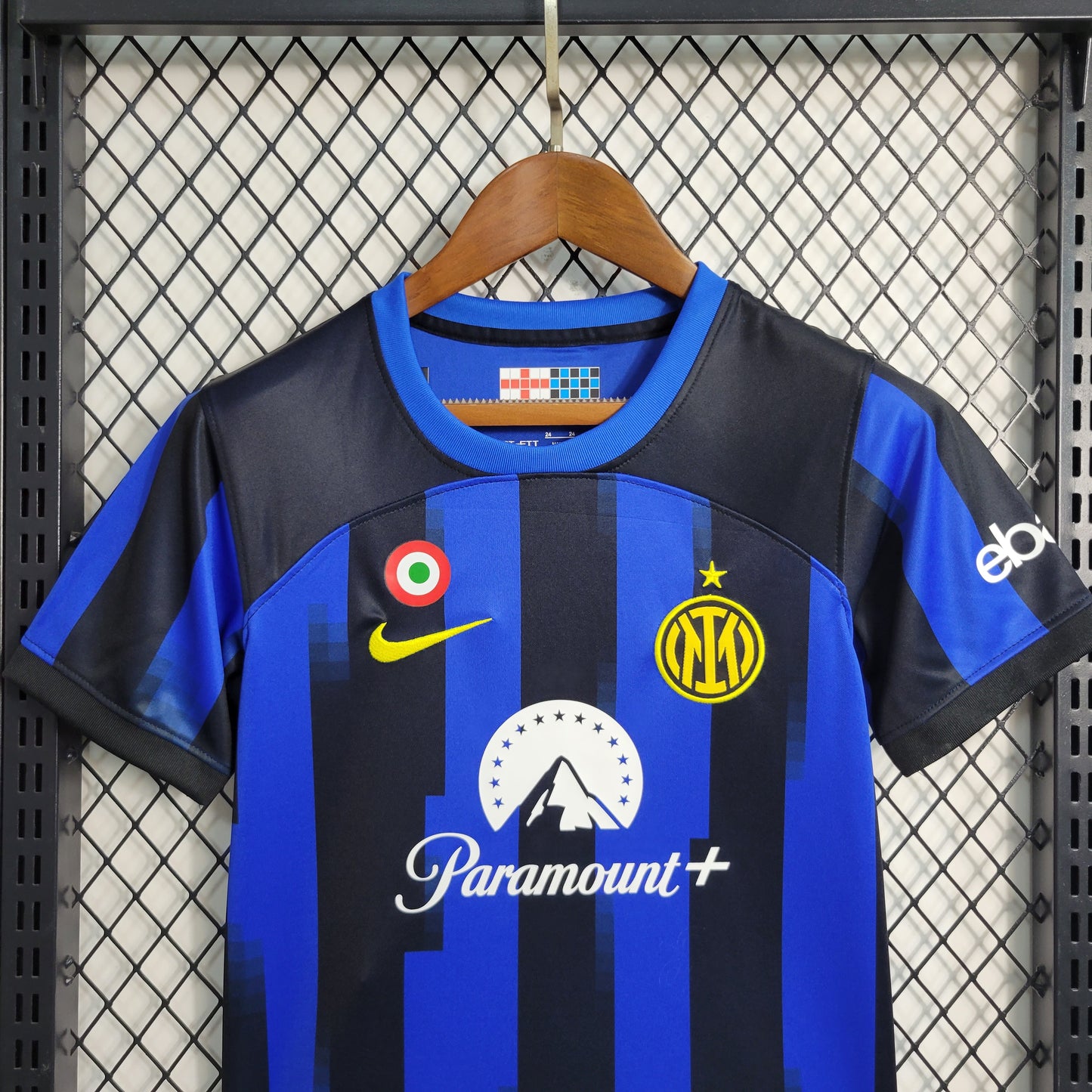 Kit Infantil da Inter de Milão Titular 2023/2024