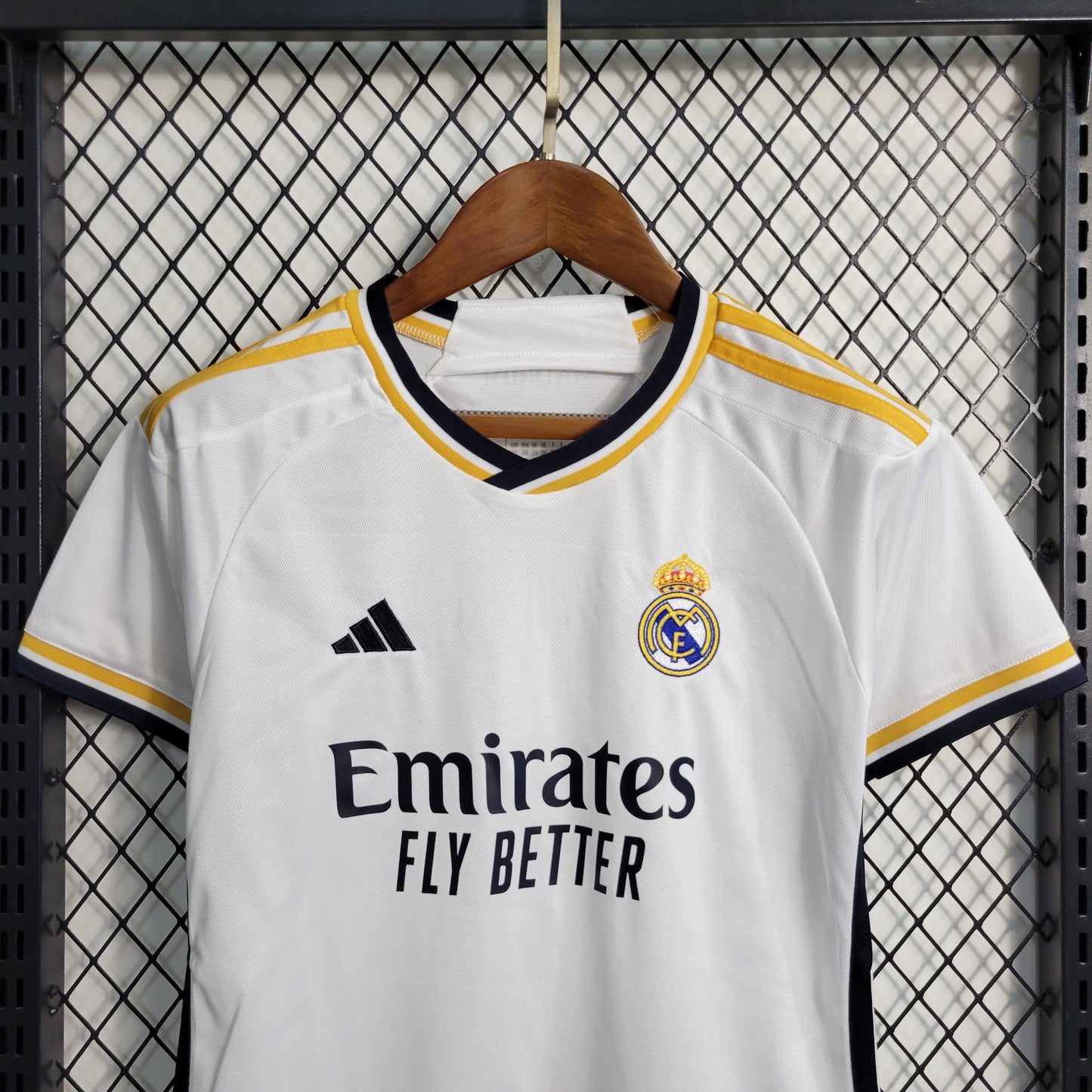 Kit Infantil do Real Madrid Titular 2023/2024