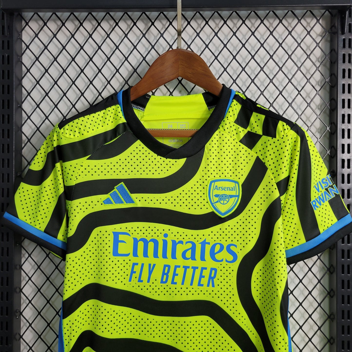 Kit Infantil do Arsenal Reserva 2023/2024