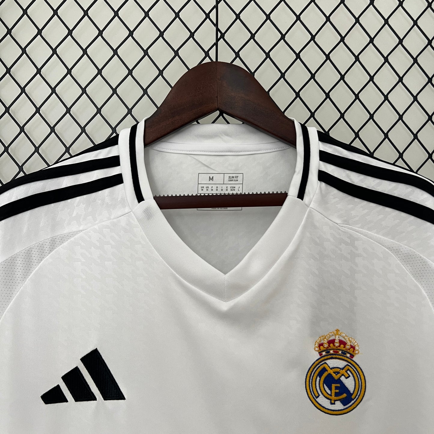 Camisa do Real Madrid Titular 2024/2025