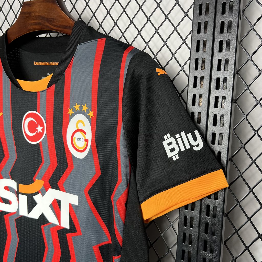 Camisa do Galatasaray Third 2024/2025