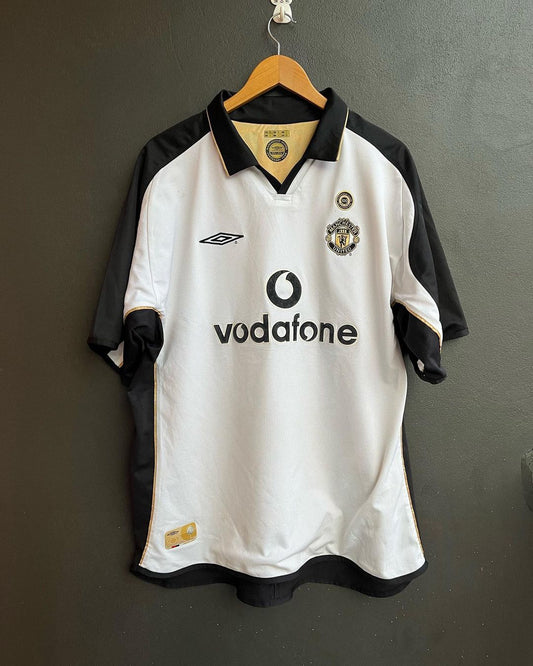 Camisa Retrô do Manchester United 2001/2002