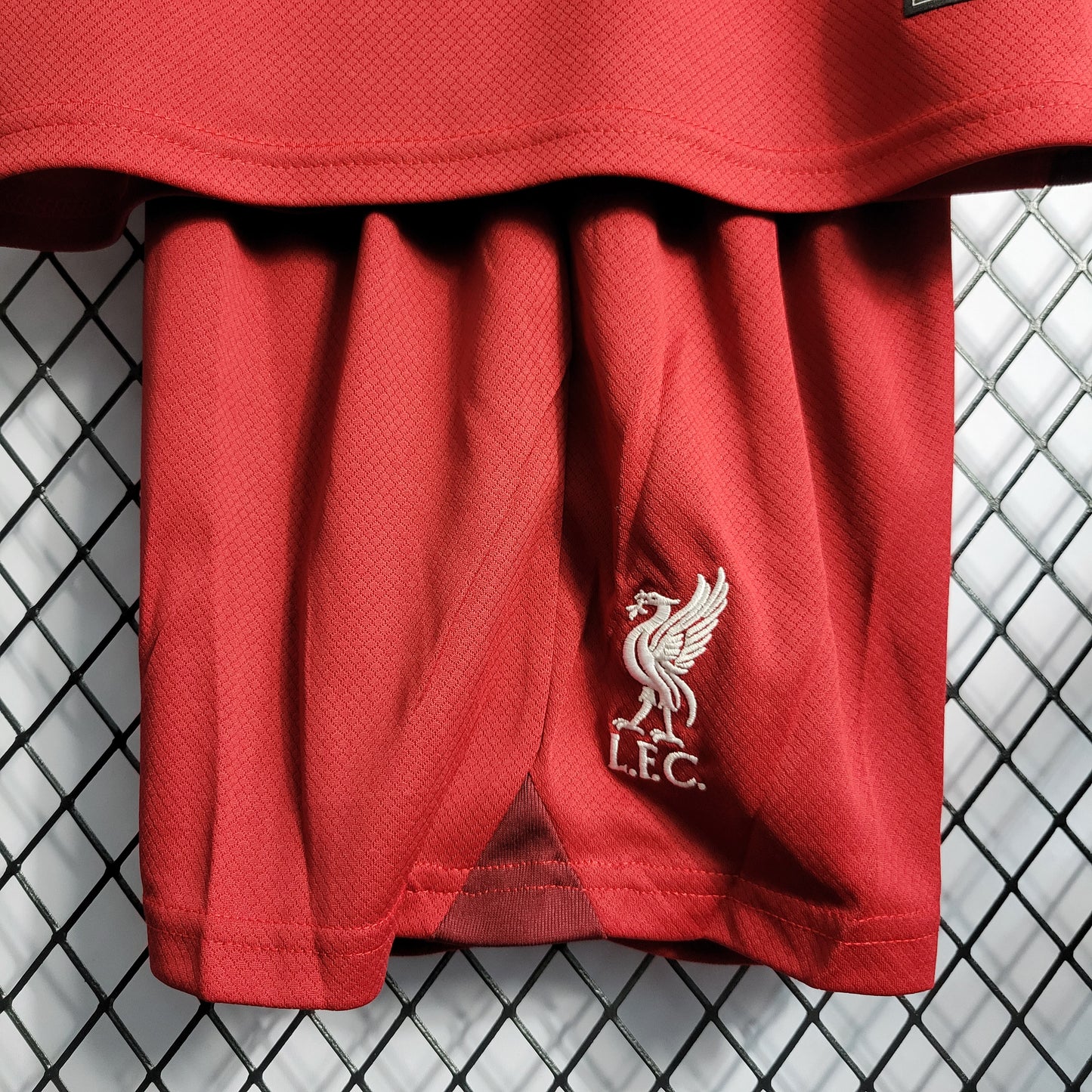 Kit Infantil do Liverpool Titular 2022/2023