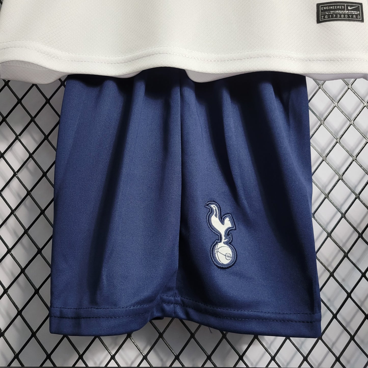 Kit Infantil do Tottenham Titular 2022/2023