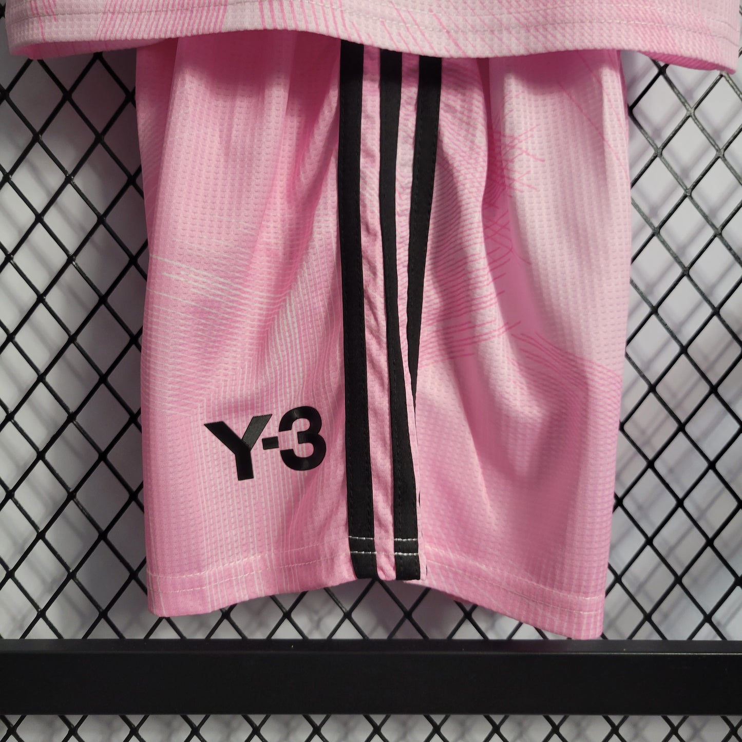 Kit Infantil do Real Madrid Y3 Pink 2022/2023