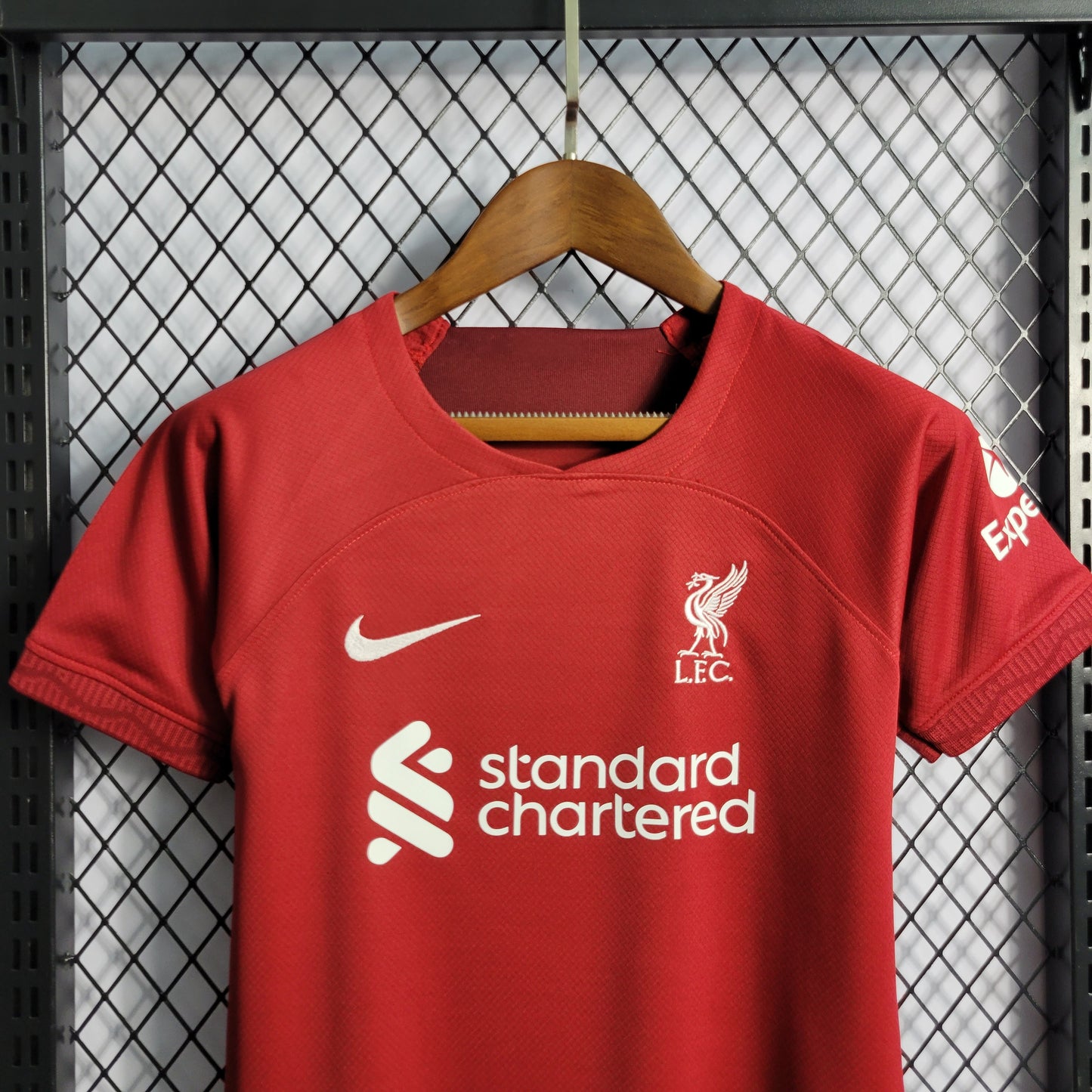 Kit Infantil do Liverpool Titular 2022/2023