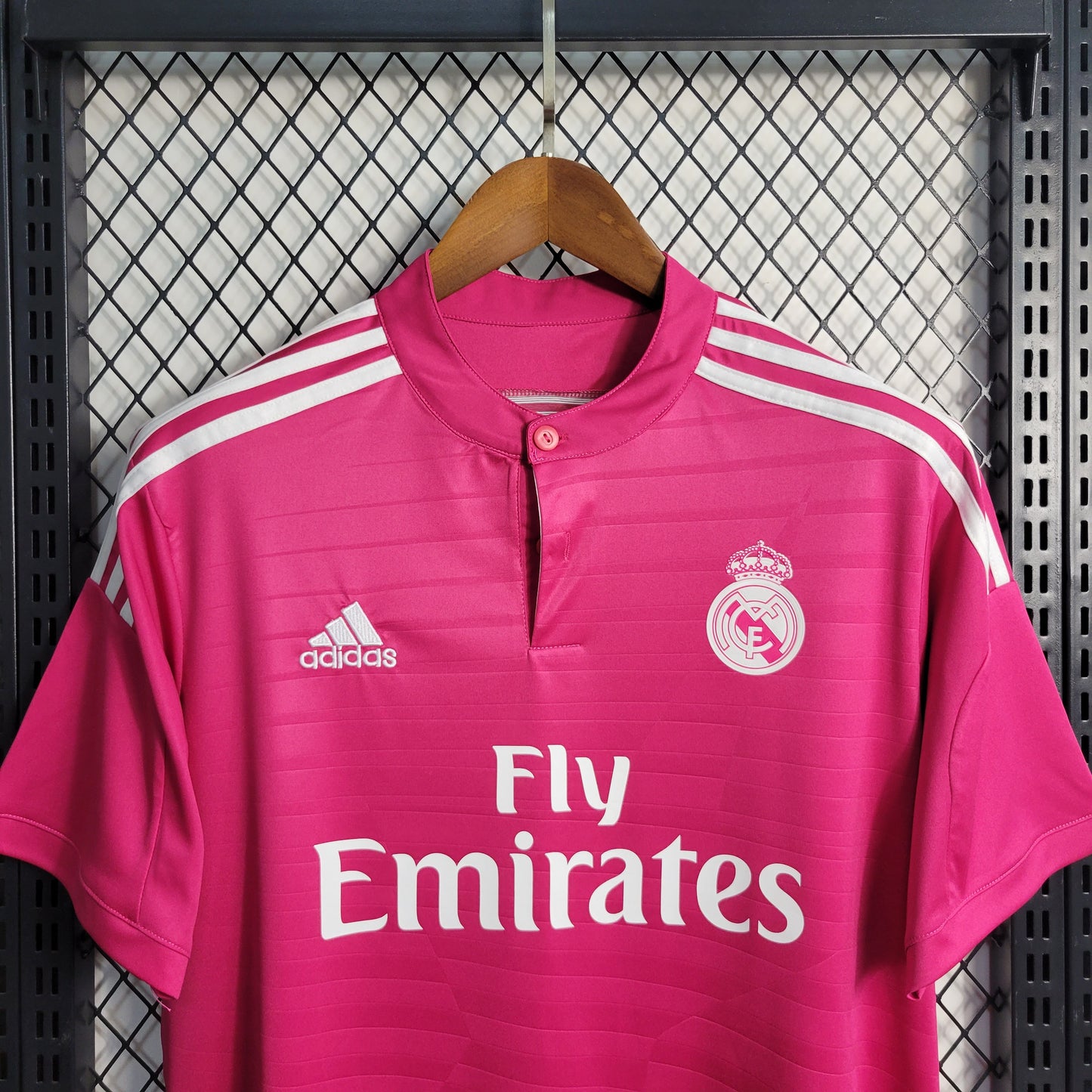 Camisa Retrô do Real Madrid ( Rosa) 2014/2015