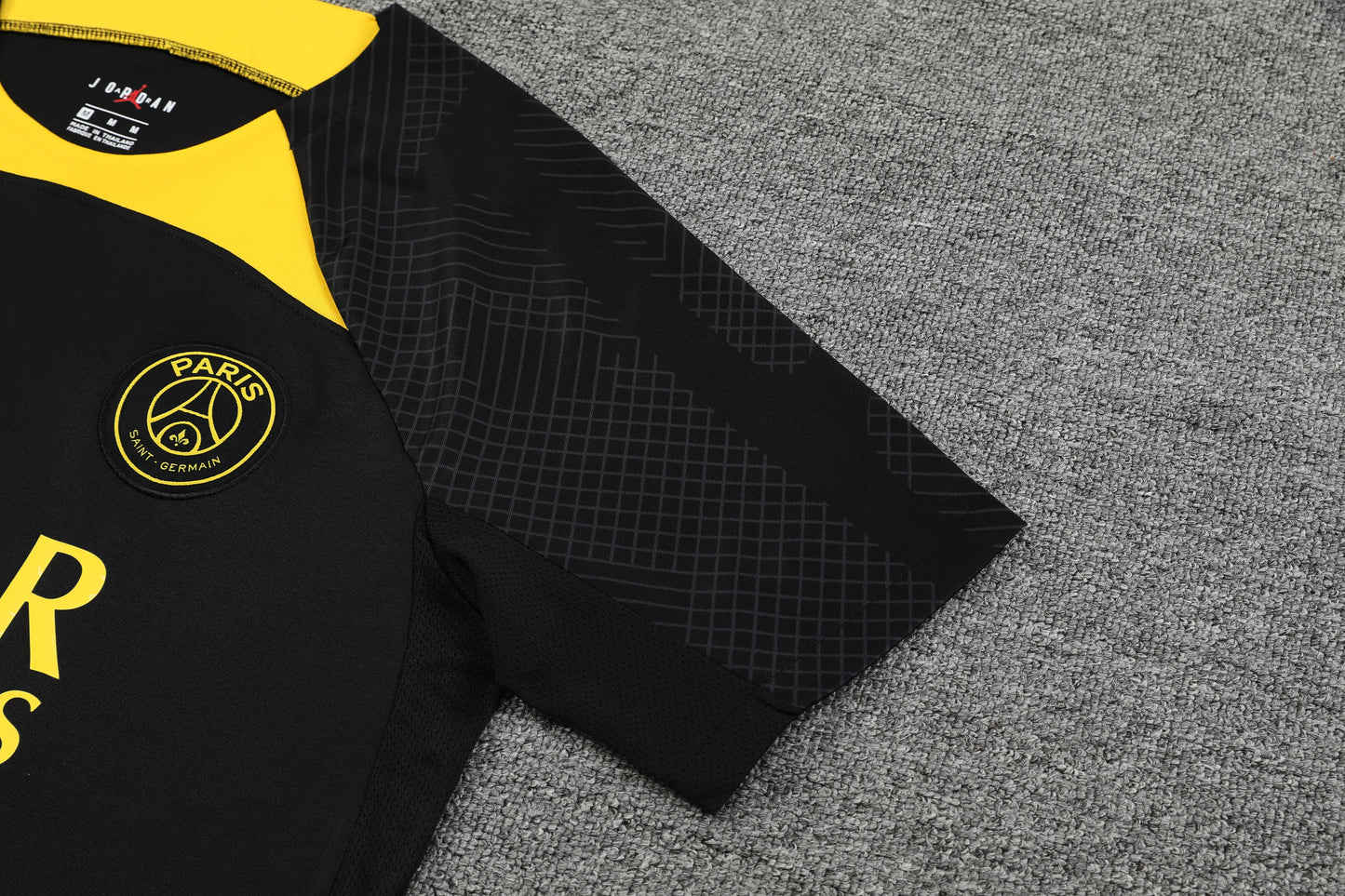 Kit Treino do PSG Black Yellow 2023/2024