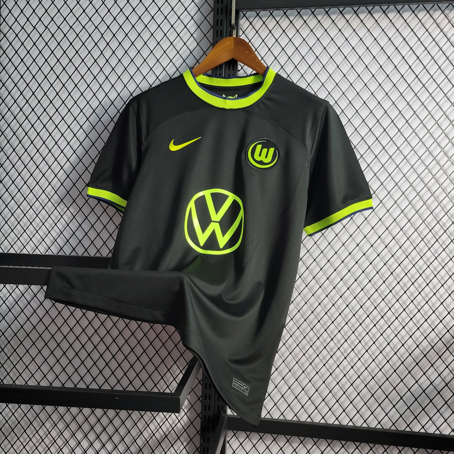 Camisa do Wolfsburg Reserva 2022/2023