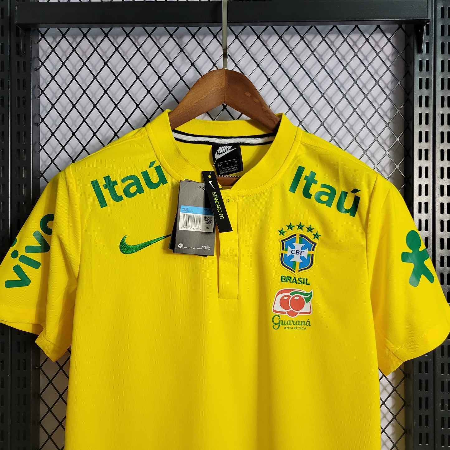 Low Neck Yellow do Brasil Pré-Jogo 2022