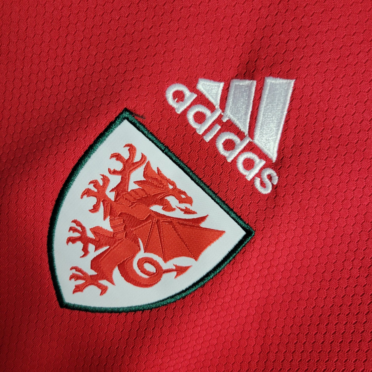 Camisa do País de Gales Titular 2022/2023