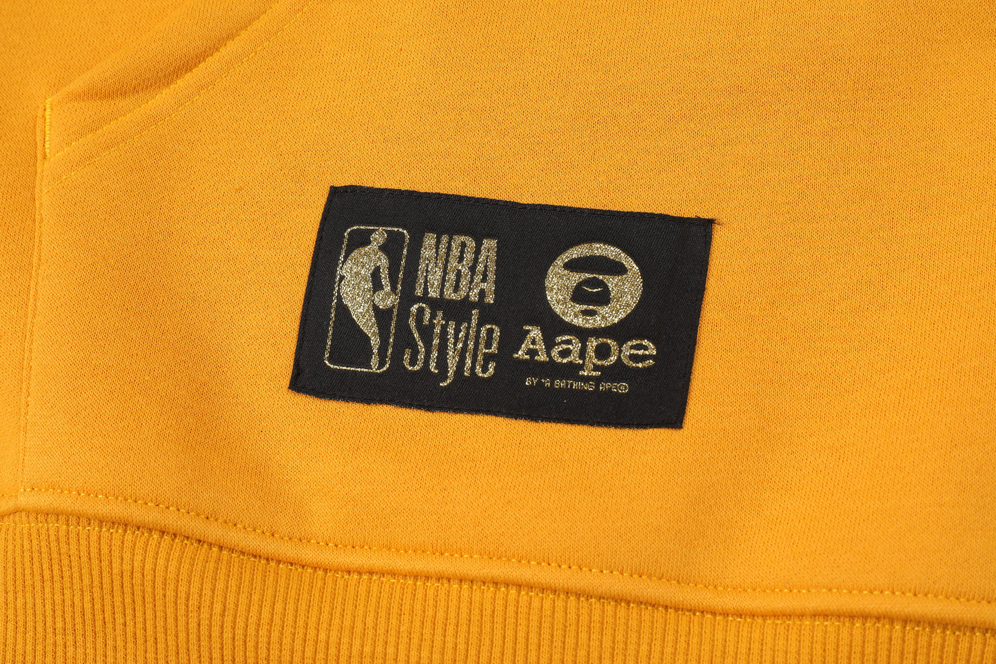 Moletom do L. A. Lakers AAPE MAN Yellow