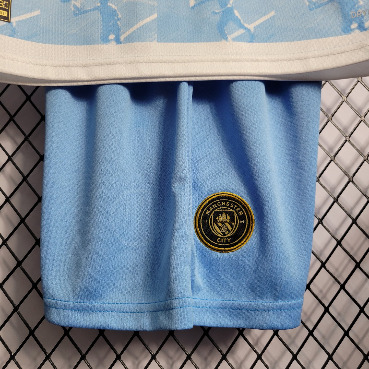 Kit Infantil do Manchester City Edição Especial 2022/2023