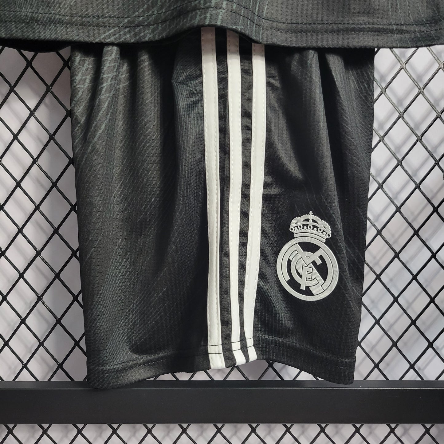 Kit Infantil do Real Madrid Y3 Black 2022/2023