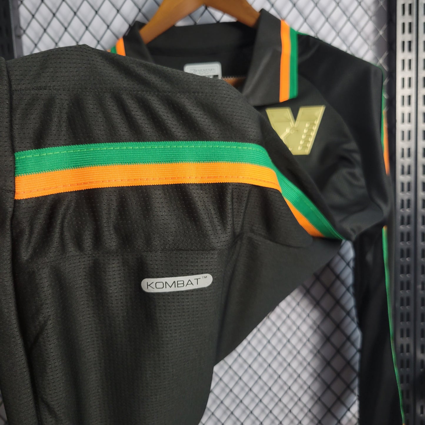 Camisa de Manga Longa do Venezia Titular 2022/2023