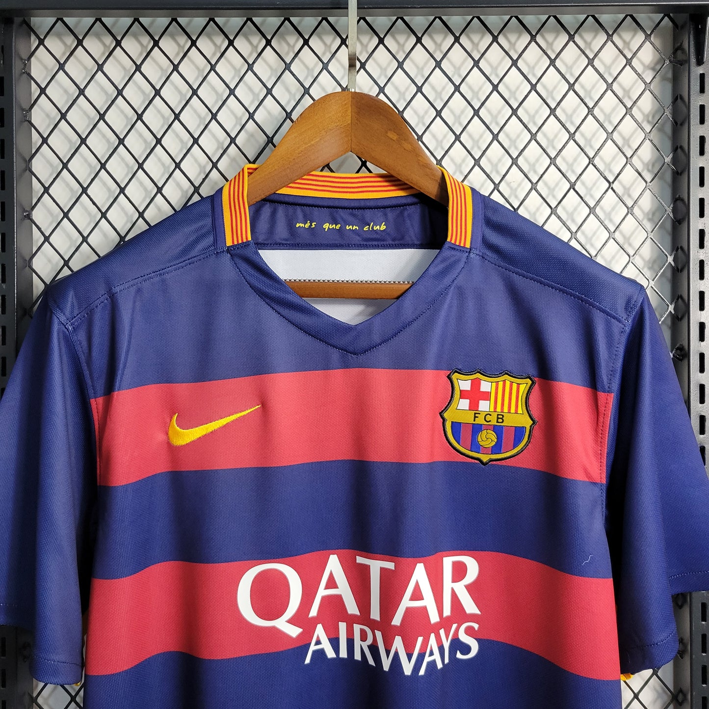 Camisa Retrô do Barcelona Titular 2015/2016