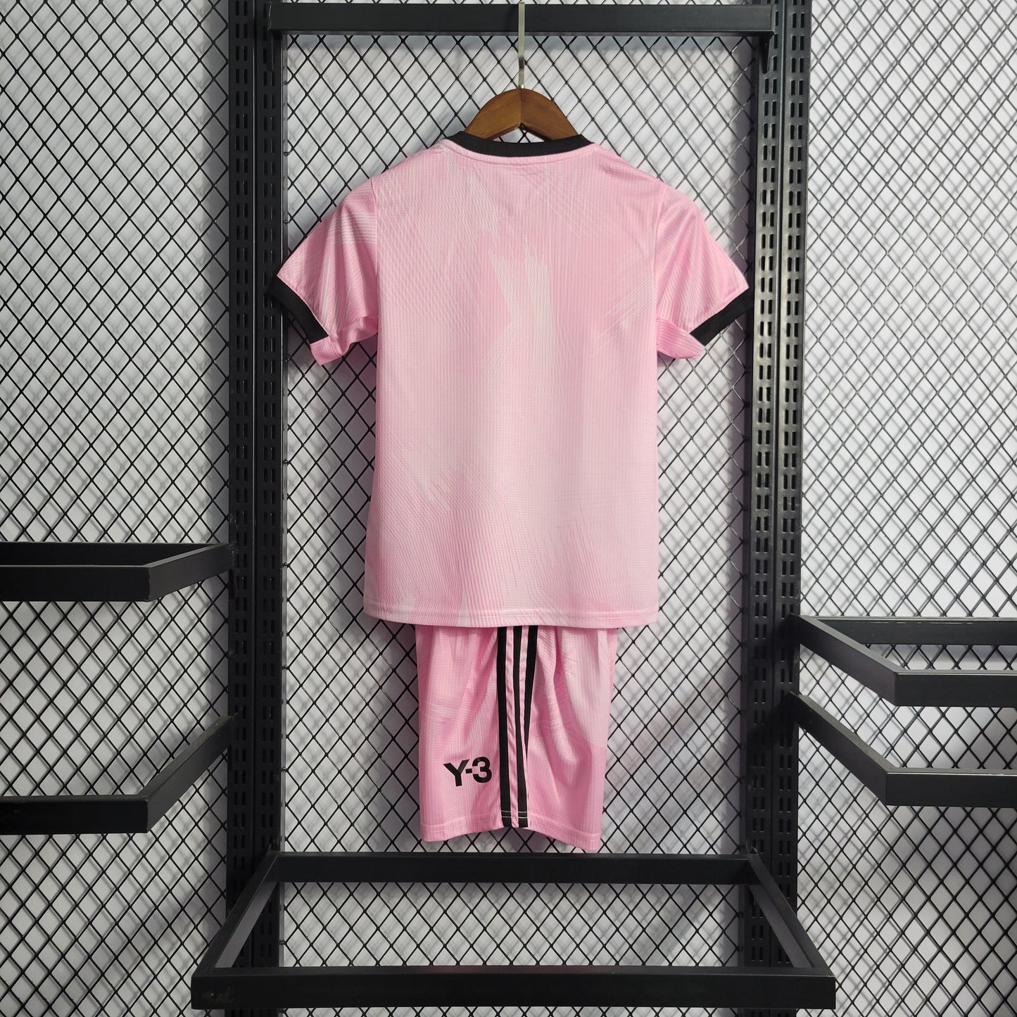 Kit Infantil do Real Madrid Y3 Pink 2022/2023